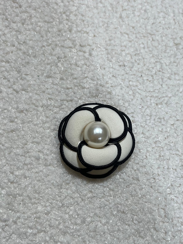 Broches bijoux